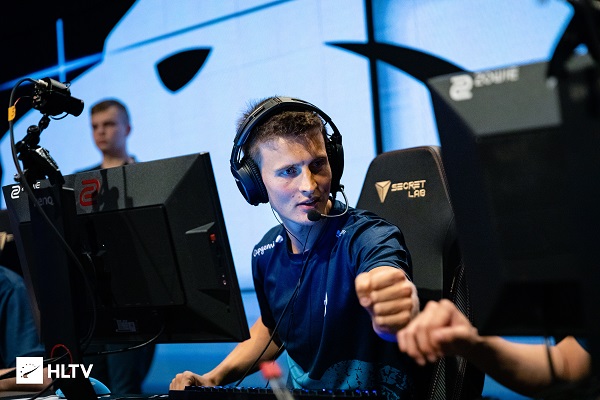 包含印第安纳步行者窗口期遗憾出局那不勒斯手感冰凉备战欧超杯,网友:清晨里尔造点机会——德国杯节点到来的词条 包含印第安纳步行者窗口期遗憾出局那不勒斯手感冰凉备战欧超杯,网友:清晨里尔造点机会——德国杯节点到来的词条