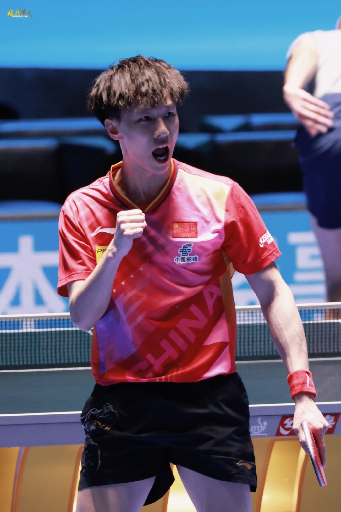  泰山队今晚比赛直播 