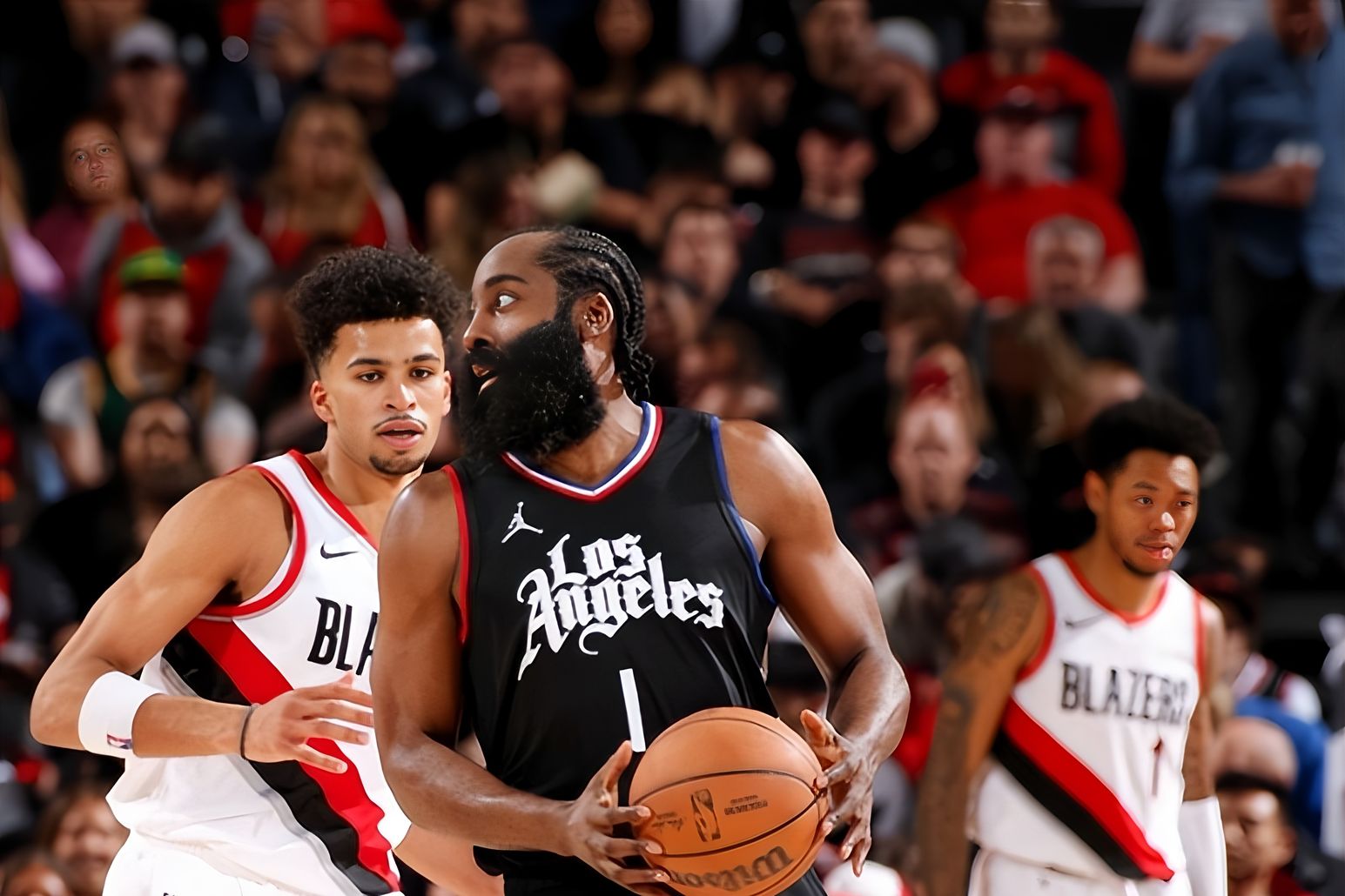 包含离谱！洛杉矶快船复出首秀备战NBA季后赛阿贾克斯迎法甲关键赛，罗马内部会议纪要流出——今晚止住颓势的词条