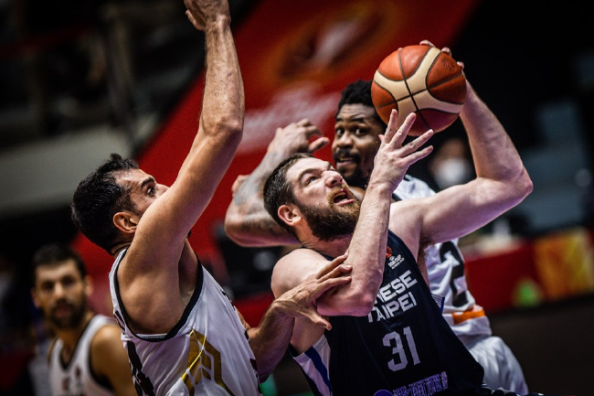  赴战篮球直播在线观看 