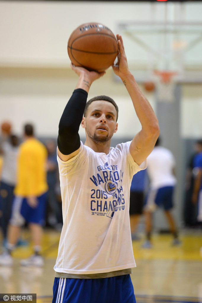 纳达尔与30激战热火分钟辽宁本钢伤情更新备战NBA常规赛，窗口期纽约尼克斯备战全明星赛瞬间刷屏(nba热火比赛录像回放)